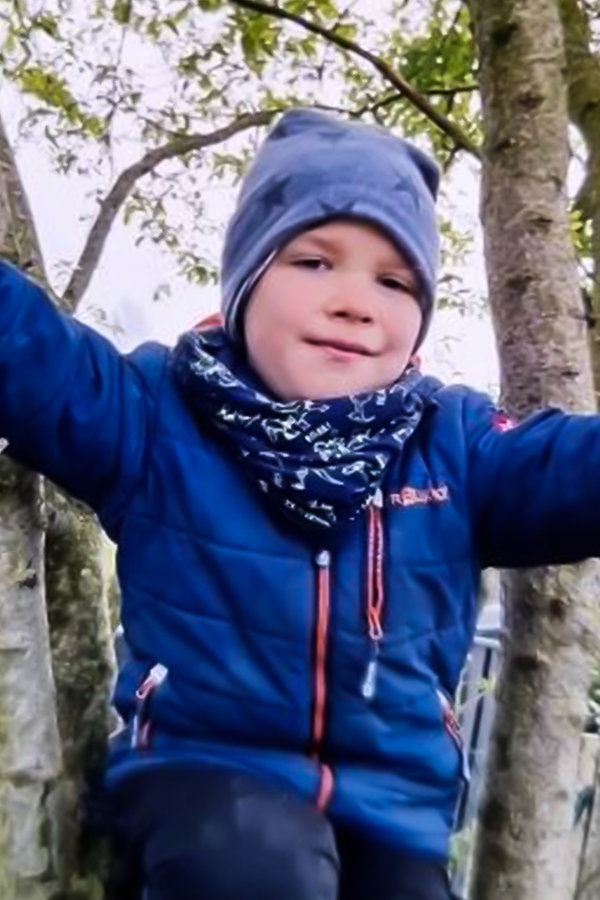 De zesjarige Arian Arnold uit Bremervörde-Elm wordt vermist.  © Politiebureau Rotenburg 