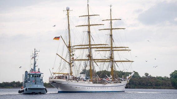 Die "Gorch Fock" am Hafen von Wilhelmshaven. © dpa-Bildfunk Foto: Sina Schuldt