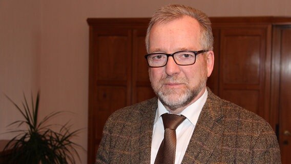 Johann Kühme, Präsident der Polizeidirektion Oldenburg. © NDR Foto: Oliver Gressieker
