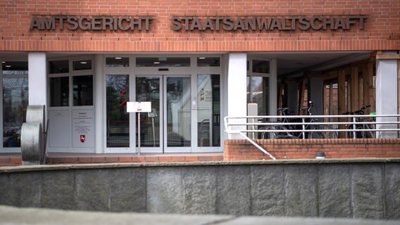 Das Amtsgericht Verden mit der Staatsanwaltschaft. © picture alliance/dpa/Sina Schuldt Foto: Sina Schuldt