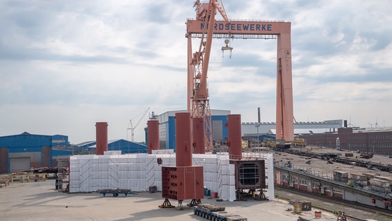 Die Werft Fosen Yard Emden © picture alliance/dpa/Sina Schuldt Foto: Sina Schuldt