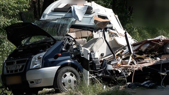 Eine Unfallstelle auf der A1 bei Wildeshausen. © Nord-West-Media TV 