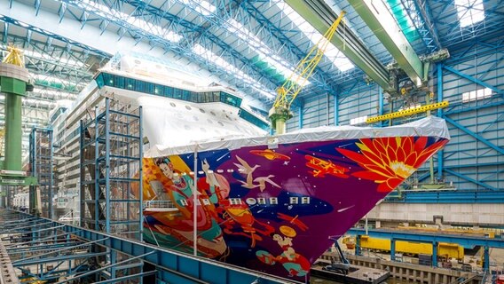 Die World Dream befindet sich Baudock II der Papenburger Meyer Werft. © MEYER WERFT GmbH 