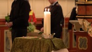 Kerzen auf einer Gedenkfeier für zwei getötete Jugendliche in Bramsche. © kirche.media 