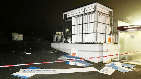Schäden nach der Sprengung eines Geldautomaten in Melle. © Nord-West-Media TV 