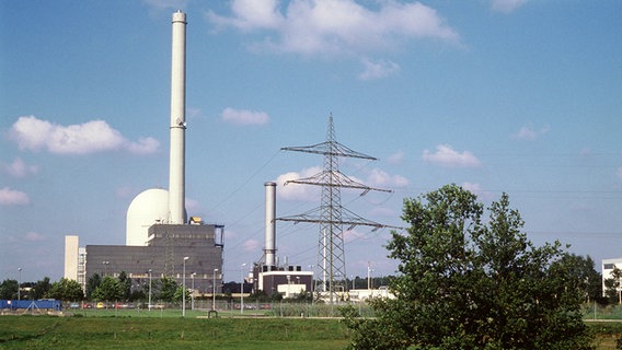 Das stillgelegte Kernkraftwerk Lingen auf einer Aufnahme von 1987. © picture-alliance / dpa 