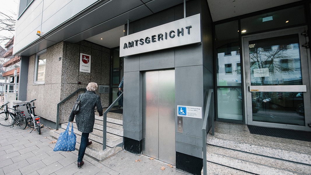Schuhhändler CCC aus Osnabrück beantragt Insolvenz NDR