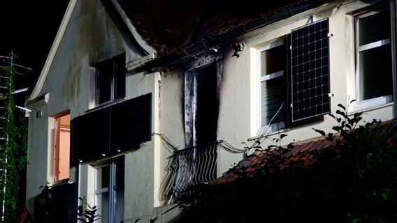 Ein Wohnhaus in Osnabrück nach einem Brand Ein Wohnhaus in Osnabrück nach einem Brand © Nord-West-Media TV