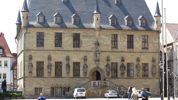 Blick auf das Osnabrücker Rathaus. © dpa-Bildfunk Foto: Friso Gentsch