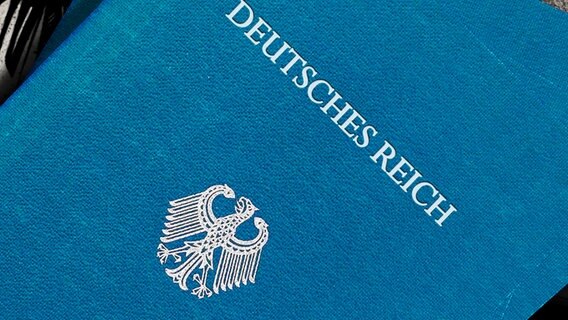 Reichsbürgerpass © picture alliance/Bildagentur-online Foto: Ohde