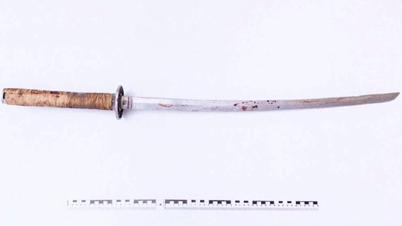 Samuraischwert (Foto der Staatsanwaltschaft der Tatwaffe). © NDR/Staatsanwaltschaft 