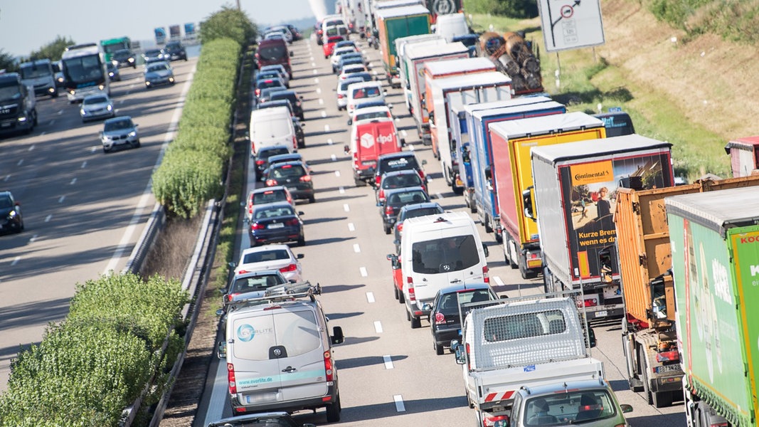Wakacje letnie w Dolnej Saksonii: ryzyko korków na tych autostradach NDR.de – Aktualności