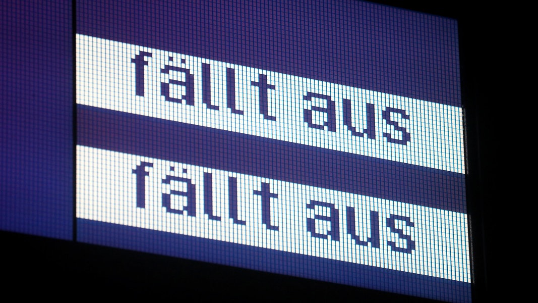 Streckensperrung bei der Bahn: Ausfälle zwischen Hamburg und Schwerin