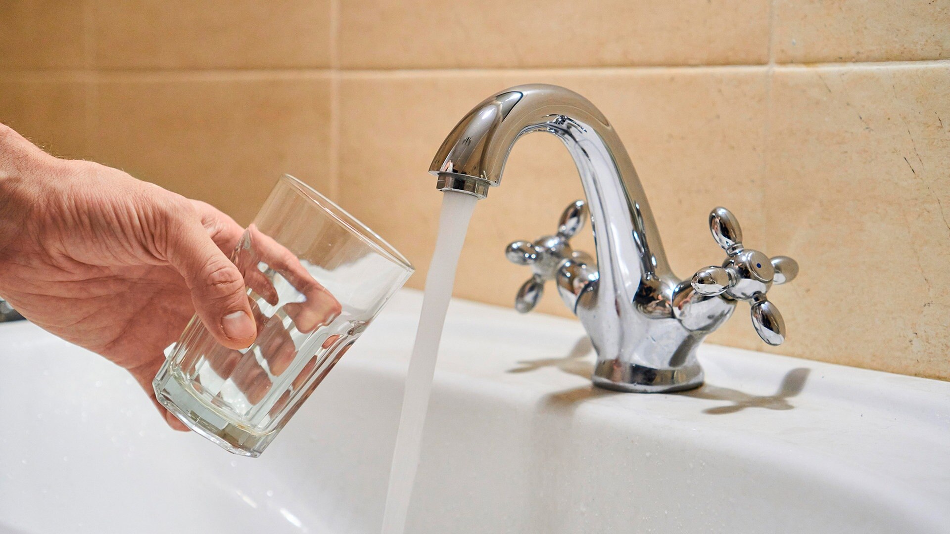 Wasser sparen: Neue Kampagne in Hamburg gestartet