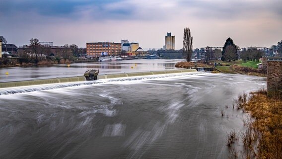 Die Weser in Hameln. © NDR Foto: Hubert Brenner