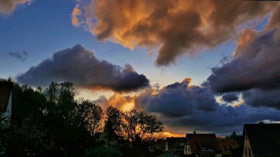 Sonnenuntergang in Bad Harzburg. © NDR Foto: Helmut Gleuel