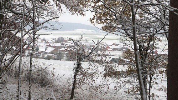 Blick auf eine verschneite Landschaft. © NDR Foto: Gunther Stein