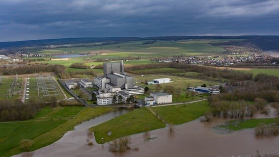Außenaufnahme vom ehemaligen Kernkraftwerk Würgassen in Nordrhein-Westfalen © dpa-Bildfunk Foto: Swen Pförtner