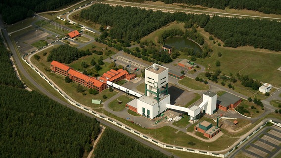 Das Luftbild zeigt das Gelände des geplanten Endlagers in Gorleben. © dpa Foto: Stefan Rampfel