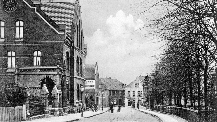 Historische Aufnahme der Post in der Burgfelerstraße in Bad Segeberg. © NDR Foto: Hans-Werner Baurycza