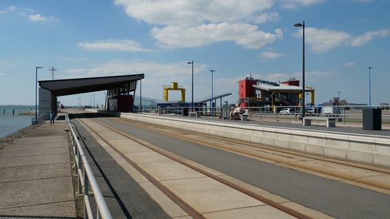 Der Bahnsteig des Bahnhofs Dagebüll. © Peer-Axel Kroeske Foto: Peer-Axel Kroeske