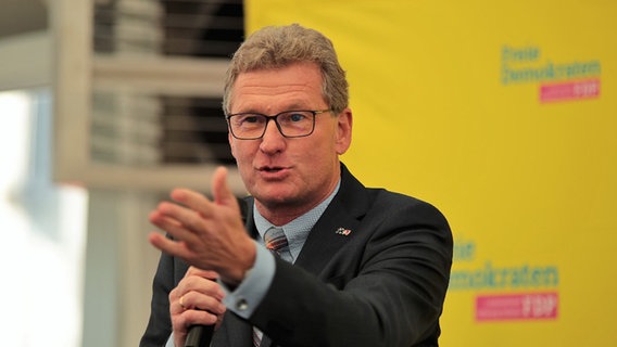 Bernd Buchholz (FDP) auf einer Veranstaltung.  