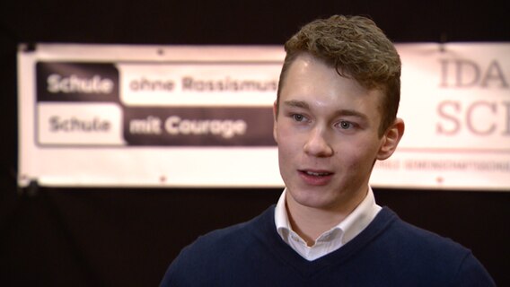 Lennard Hamelberg, Jugend-Courage-Preisträger.  