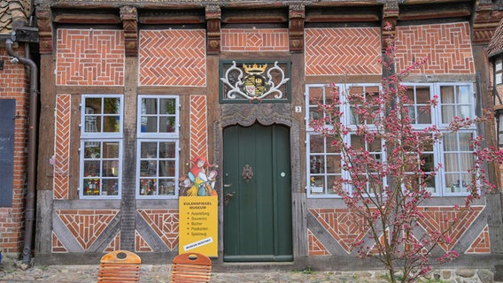 Das Eulenspiegelmuseum in Mölln, Schleswig-Holstein. © picture alliance / imageBROKER | Schoening 