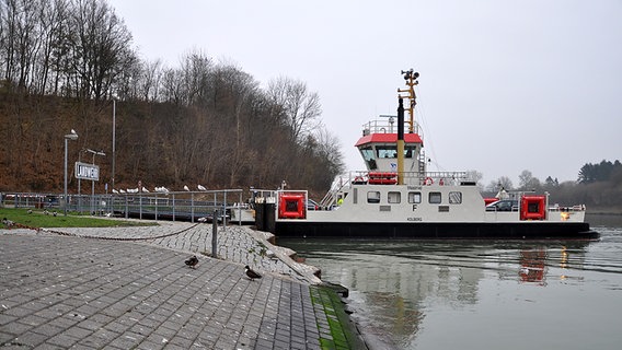 Eine Fähre auf dem Nord Ostsee Kanal © NDR Foto: Ingo Martin