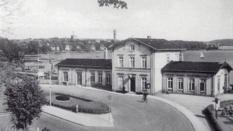 Der Bahnhof in Plön früher. © Sammlung Familie Wiederich Foto: Sammlung Familie Wiederich