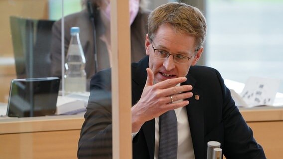 Daniel Günther, Ministerpräsident von SH, im Kieler Landtag © dpa Foto: Marcus Brandt/dpa