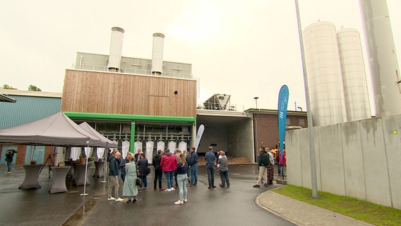 Einweihung des Blockheizkraftwerk in Wahlstedt. © NDR Foto: NDR