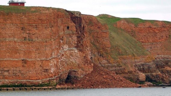 Felsabbruch auf Helgoland ist zu sehen. © Alexander Krensel Foto: Alexander Krensel