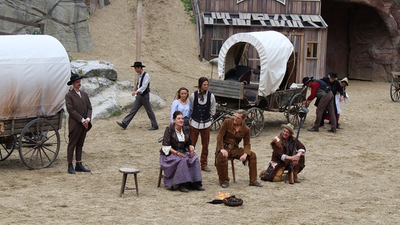 Schauspiele Proben in der Kalkbergaren in Bad Segeberg für die Premiere "Der Ölprinz". © NDR Foto: Doreen Pelz