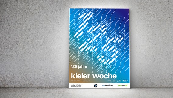 Plakat zur Kieler Woche 2007 (Bildmontage) © Landeshauptstadt Kiel, Fotolia/peshkov 