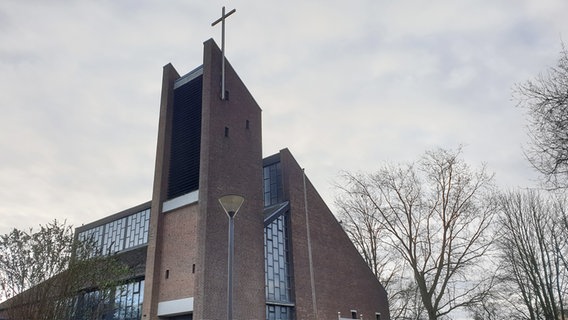 Die Kirche St. Vicelin in Bad Oldesloe. © NDR Foto: Johannes Tran