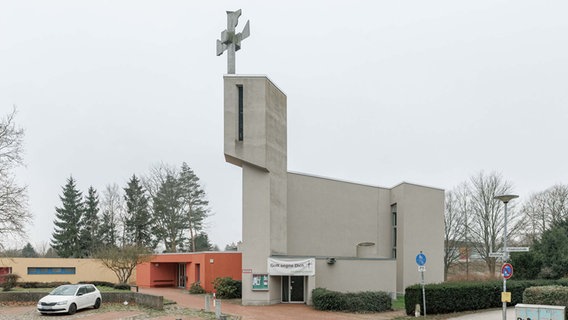 Die evangelisch-lutherische Kreuzkirche in St. Jürgen, Lübeck. © dpa-Bildfunk Foto: Markus Scholz