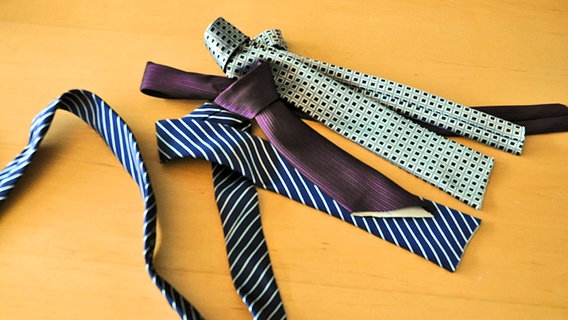 Abgeschnittene Krawatten  