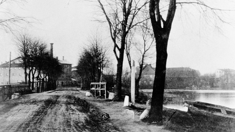 Eine historische Aufnahme der Wassermühle Piening in Elmshorn. © Stadtarchiv Elmshorn