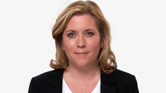 Wiebke Zweig (CDU) lächelt in die Kamera. © NDR 