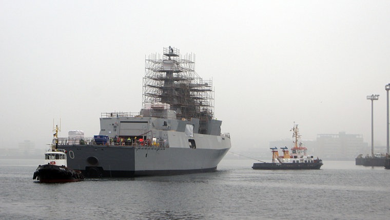 القوات البحرية الجزائرية  Marineschiff114_v-vierspaltig