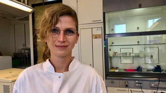 Dr. Corinna Bang, Mikrobiologin CAU Kiel Dr. Corinna Bang, Mikrobiologin CAU Kiel