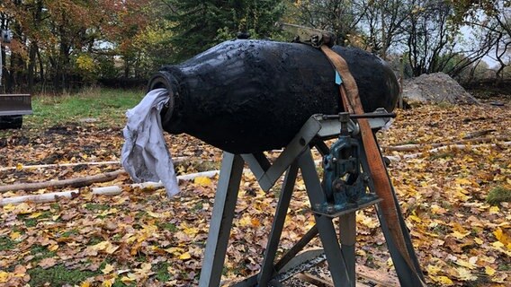 Eine entschärfte Weltkriegsbombe in Neumünster. © NDR Foto: Vera Vester