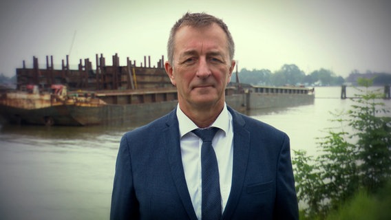 Porträt von Detlef Wittmüß, Leiter des Wasserstraßen- und Schifffahrtsamtes (WSA) Nord-Ostsee-Kanal. © NDR 
