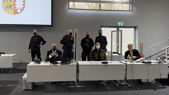 Der Angeklagte im Mordprozess, Hartmut F., im Kieler Landgericht © Sabrina Santoro Foto: Sabrina Santoro
