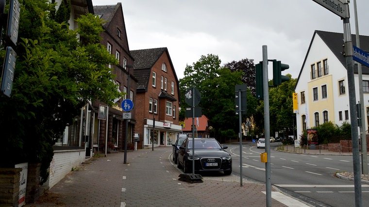 Eine aktuelle Aufnahme der Bahnhofstraße in Reinbek. © Stadtarchiv Reinbek/Dr. Carsten Walczok