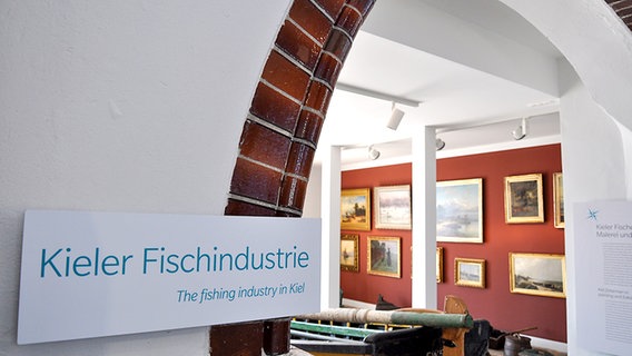 In diesem Teil des Museums werden Relikte der Kieler Fischindustrie ausgestellt. © NDR Foto: Pavel Stoyan