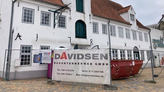 Die Außenfassade der Hansen Brauerei. © NDR Foto: Simone Mischke