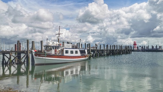 Die MS Runholt im Hafen von Wyk auf Föhr. © Korinna Neef Foto: Korinna Neef