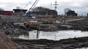 Ein Bagger führt Baggerarbeiten an der neuen Schleuse bei Brunsbüttel © NDR Fotograf: Peter Bartelt